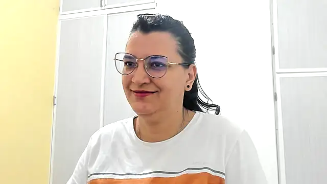 Snapshot of MARILYN_GARCIA chatting on March 16, 1:49 pm MARILYN GARCIA online show from March 16, 1:49 pm