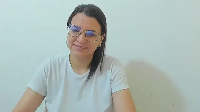 Snapshot of MARILYN_GARCIA chatting on October 10, 12:39 pm MARILYN GARCIA online show from October 10, 12:39 pm