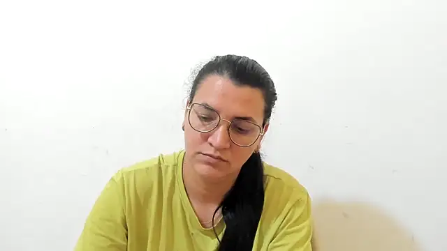 MARILYN GARCIA online show from November 13, 3:49 pm