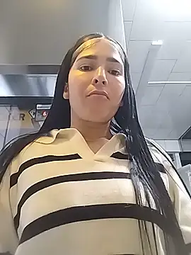 Valentinavegas23 online show from August 5, 12:26 am