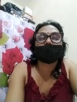 dipikadas34340 online show from August 5, 8:47 pm