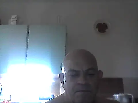 Snapshot of jolmasz31 chatting on August 7, 2:23 pm jolmasz31 online show from August 7, 2:23 pm