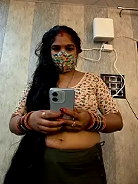 Snapshot of Manisha_hotgirl chatting on August 5, 4:45 pm Manisha hotgirl online show from August 5, 4:45 pm