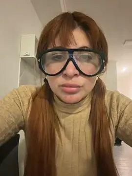 sirenita69 online show from August 6, 12:38 am