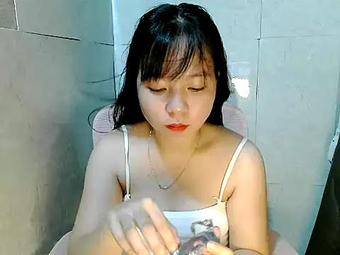 lulu-786 online show from August 6, 8:20 am