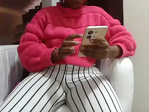 Naughtybadgal22 online show from August 6, 9:59 am