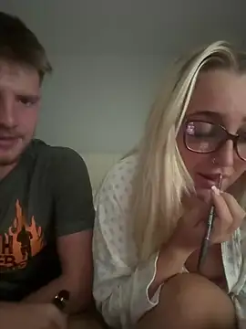 jessinsam online show from August 7, 8:37 pm