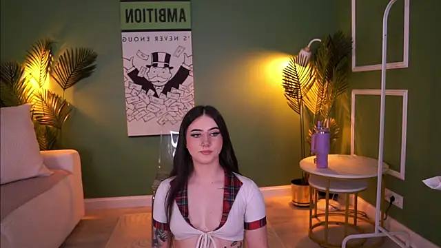 LexiSolene online show from August 9, 6:58 pm