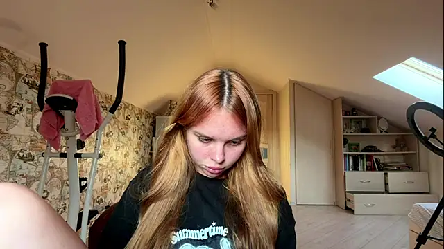 HoneyAmberyy online show from August 8, 4:36 pm