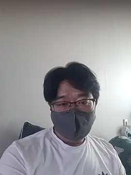 okay-boy online show from August 8, 2:51 am