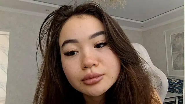 Lolapennyto online show from August 8, 4:52 am