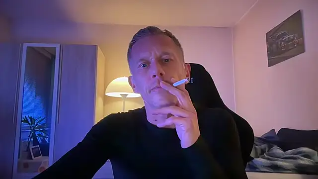Snapshot of slaveboy2016@xh chatting on October 19, 2:14 am slaveboy2016xh online show from October 19, 2:14 am
