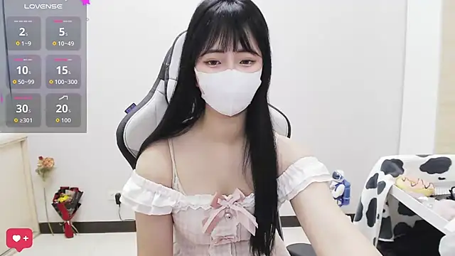 Nina 777  online show from August 9, 11:33 pm