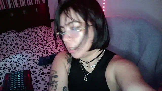 NoxxVelveth online show from August 7, 5:19 pm