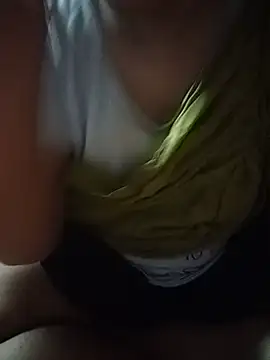 yourmoon142 online show from August 8, 6:37 pm
