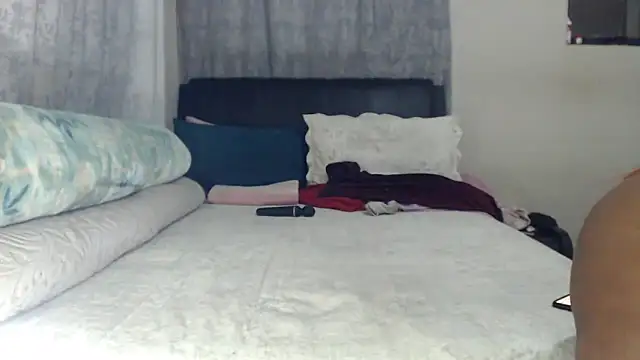 leanna23 online show from March 6, 2:17 am