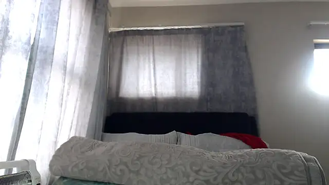 leanna23 online show from December 3, 10:58 am