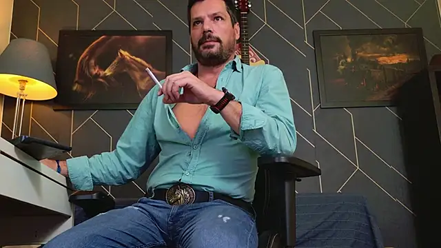 ChrisKox online show from November 5, 5:38 pm