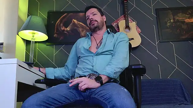 ChrisKox online show from January 17, 12:20 pm