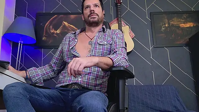 ChrisKox online show from November 24, 5:02 pm