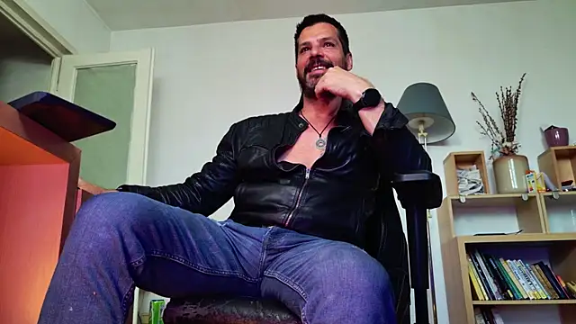 ChrisKox online show from June 2, 5:13 pm