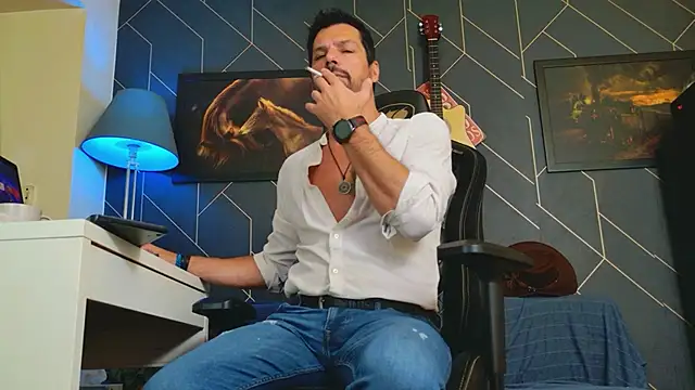 ChrisKox online show from October 6, 3:57 pm