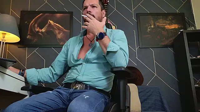 ChrisKox online show from November 2, 5:01 am