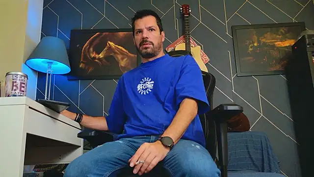 ChrisKox online show from October 8, 5:20 am