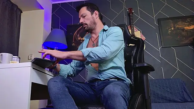 ChrisKox online show from November 27, 6:03 am