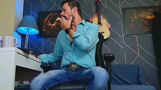 ChrisKox online show from September 18, 7:06 pm