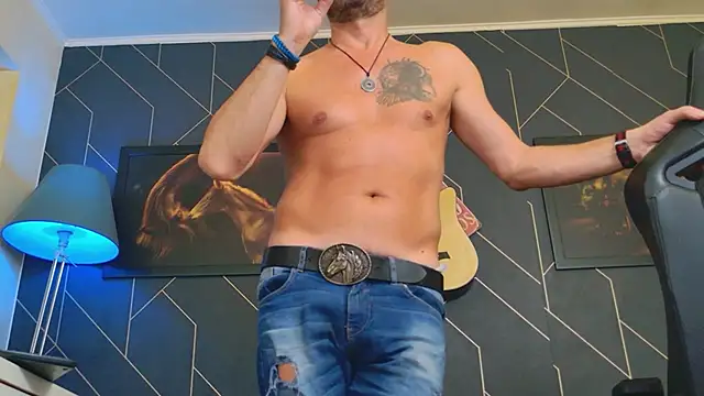 ChrisKox online show from September 22, 7:03 am