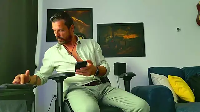 ChrisKox online show from June 22, 6:32 am