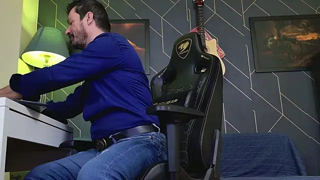 ChrisKox online show from January 13, 3:10 am