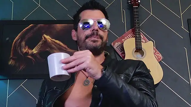 ChrisKox online show from March 1, 7:30 am