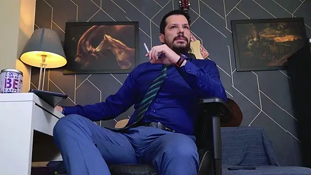 ChrisKox online show from November 12, 7:45 am