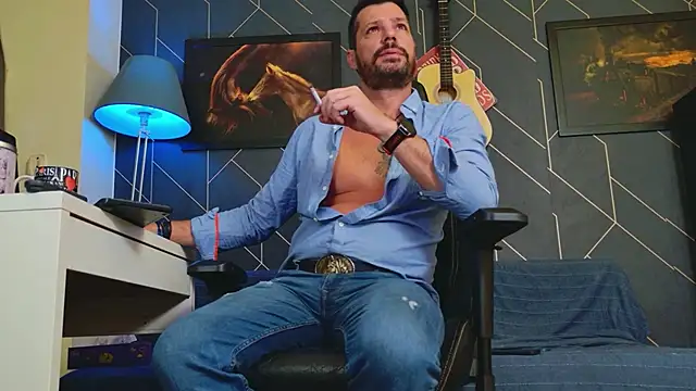 ChrisKox online show from October 21, 1:49 am