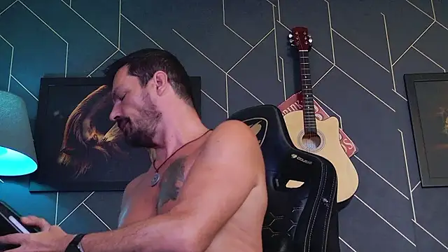 ChrisKox online show from February 15, 12:59 pm