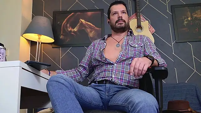 ChrisKox online show from November 16, 5:23 am