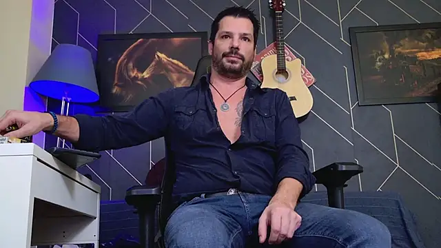 ChrisKox online show from November 21, 6:07 pm