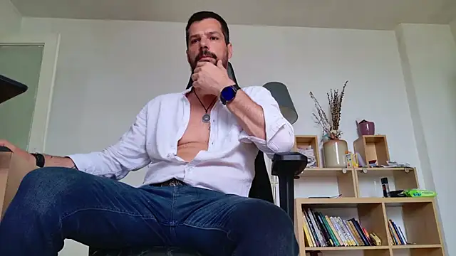 ChrisKox online show from June 1, 7:41 am
