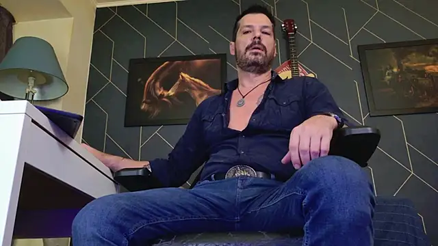 ChrisKox online show from April 3, 4:41 am