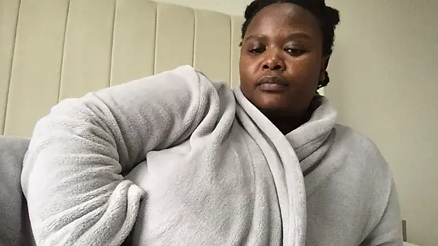 xBUSTY CANDYx online show from February 17, 3:33 pm