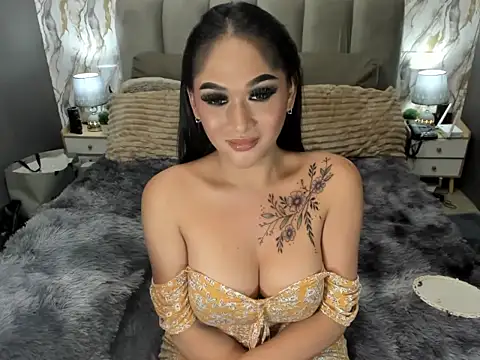 LegendaryNicole online show from January 8, 7:09 pm