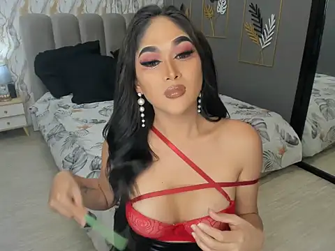 Snapshot of LegendaryNicole chatting on October 3, 3:46 pm LegendaryNicole online show from October 3, 3:46 pm