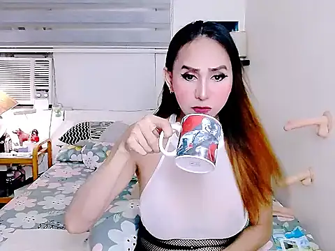 Snapshot of BeautifullLust chatting on June 25, 1:16 pm BeautifullLust online show from June 25, 1:16 pm
