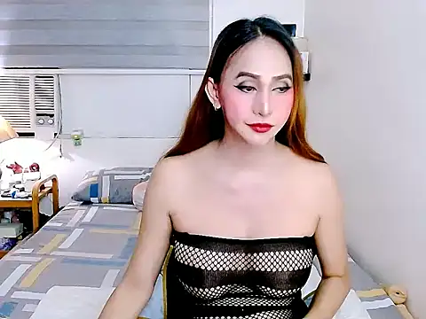 BeautifullLust online show from March 10, 1:15 pm