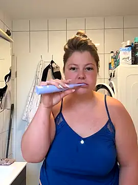 BootyLola online show from October 3, 8:16 am