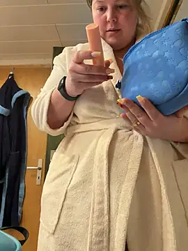 BootyLola online show from March 15, 9:16 am