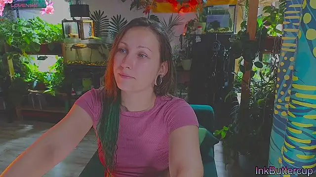 Snapshot of Dead_Butterfly chatting on September 14, 3:29 am Dead Butterfly online show from September 14, 3:29 am