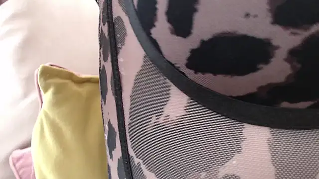 Koreanowner online show from April 21, 3:29 pm